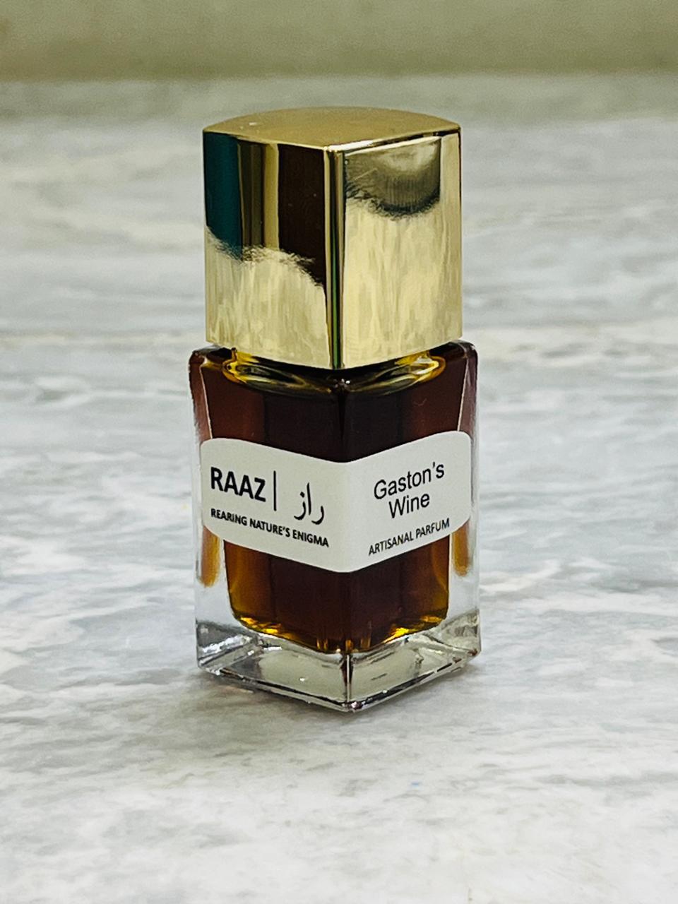 Perfumes / Extraits
